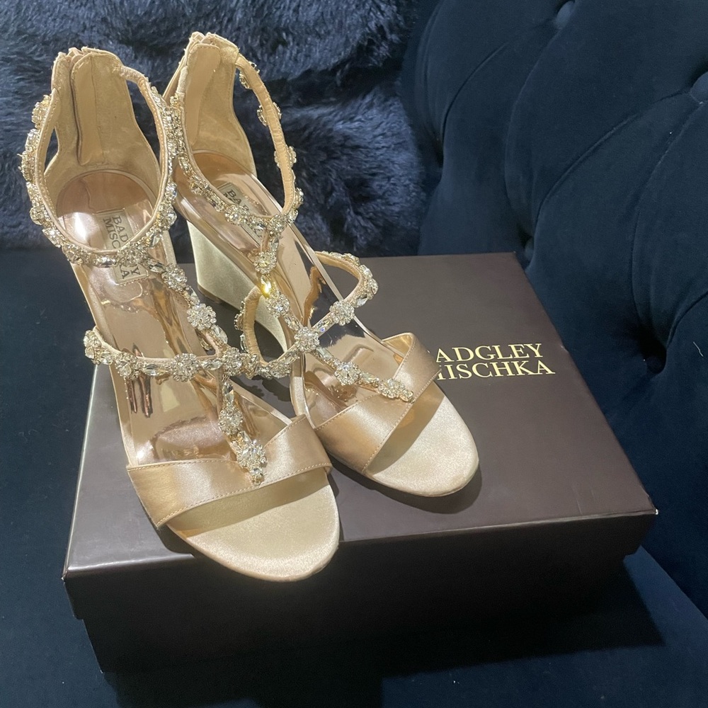 Badgley Mischka Womens size 10 gorgeous heels